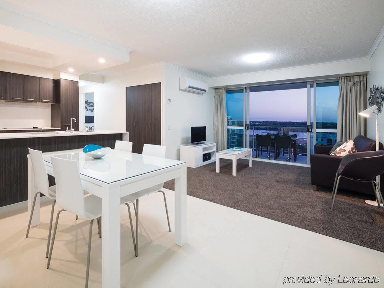 Oaks Mackay Rivermarque Hotel מראה חיצוני תמונה