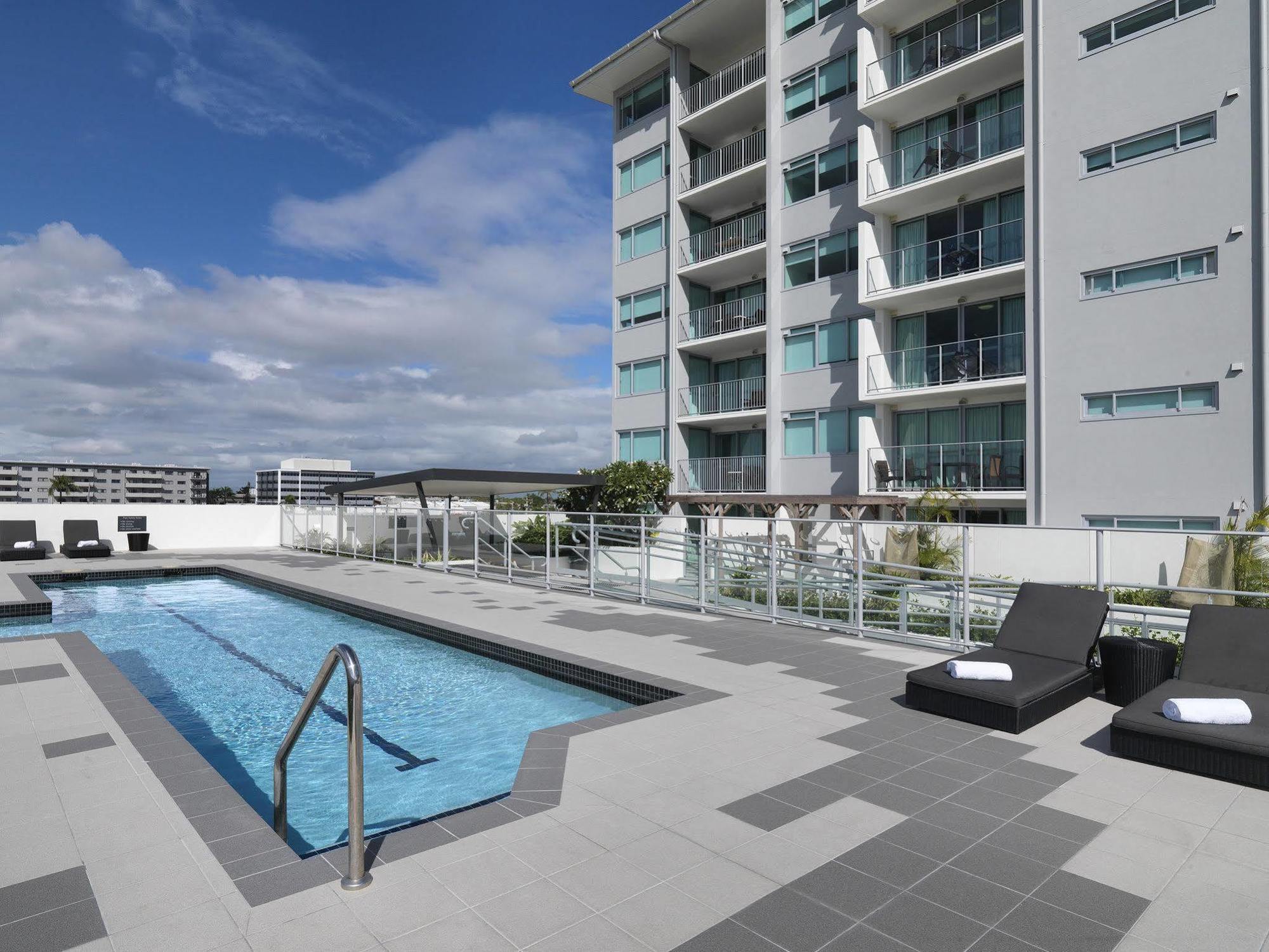 Oaks Mackay Rivermarque Hotel מראה חיצוני תמונה