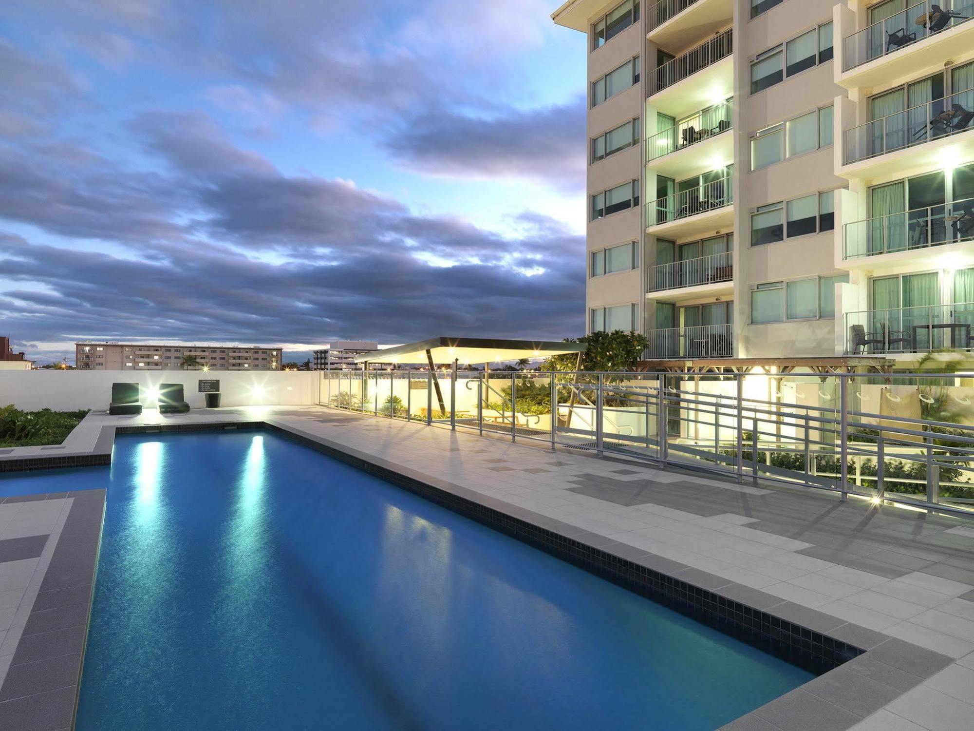 Oaks Mackay Rivermarque Hotel מראה חיצוני תמונה